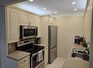 2031 Exeter Dr #B, Boca Raton, FL 33434