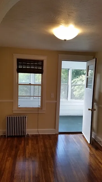 2 bed, 1050 sqft, $1,700 — Photo 4
