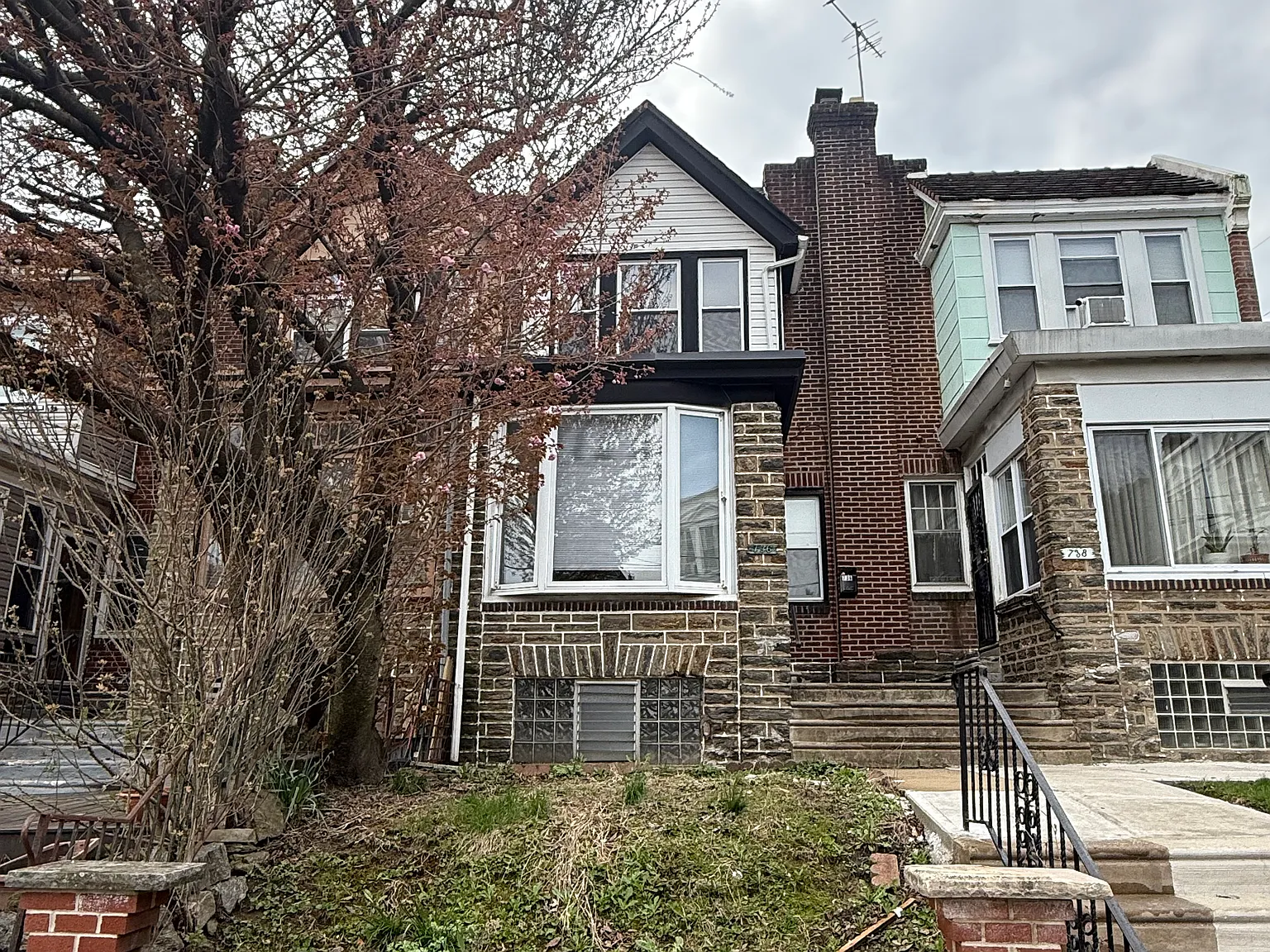 3 bed, 1.5 bath, 1400 sqft, $1,800 — Photo 1
