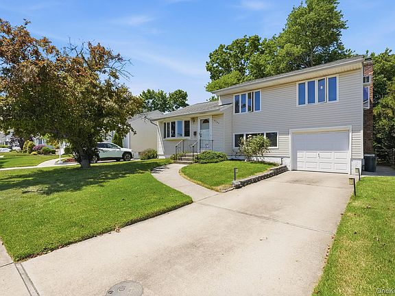 2nd image of 3547 Northview Avenue