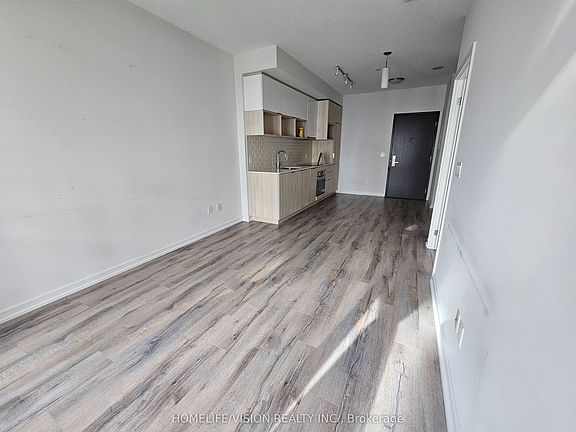 3rd image of 52 Forest Manor Rd #616