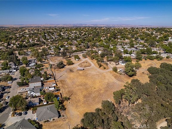 2nd image of 420 Creston Rd #M