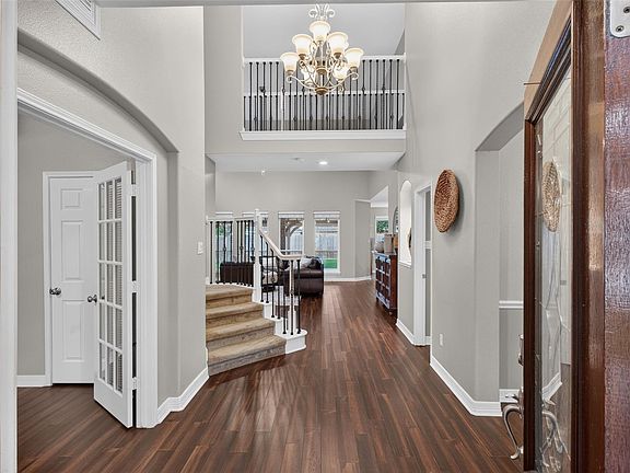 5th image of 2315 Centerbrook Ln