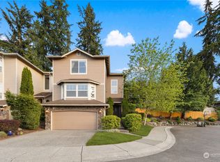 8305 NE 163rd Pl, Kenmore, WA 98028