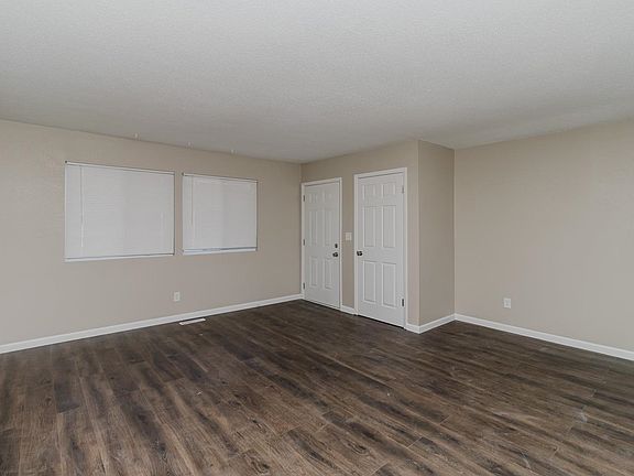 5th image of 1709 S Main St