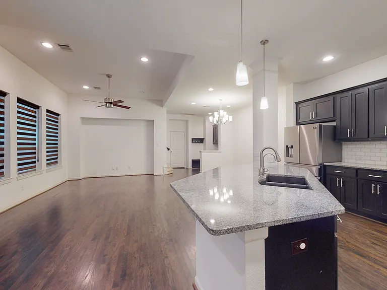 123 Palacio St — Photo 13