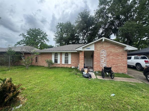 11067 Vailview Dr, Houston, TX 77016