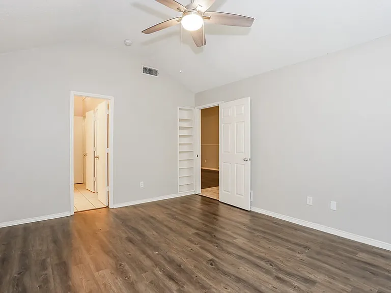 317 W Glen Meadow Dr — Photo 10