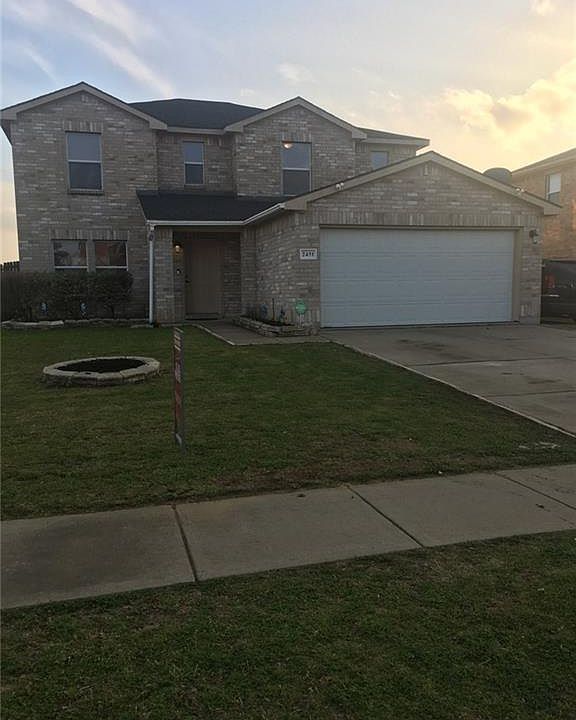 1st image of 2451 Canyon Springs Dr