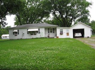 1009 N Oak St, Eureka, KS 67045