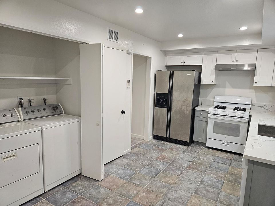 1st image of 305B S Orange Ave #B