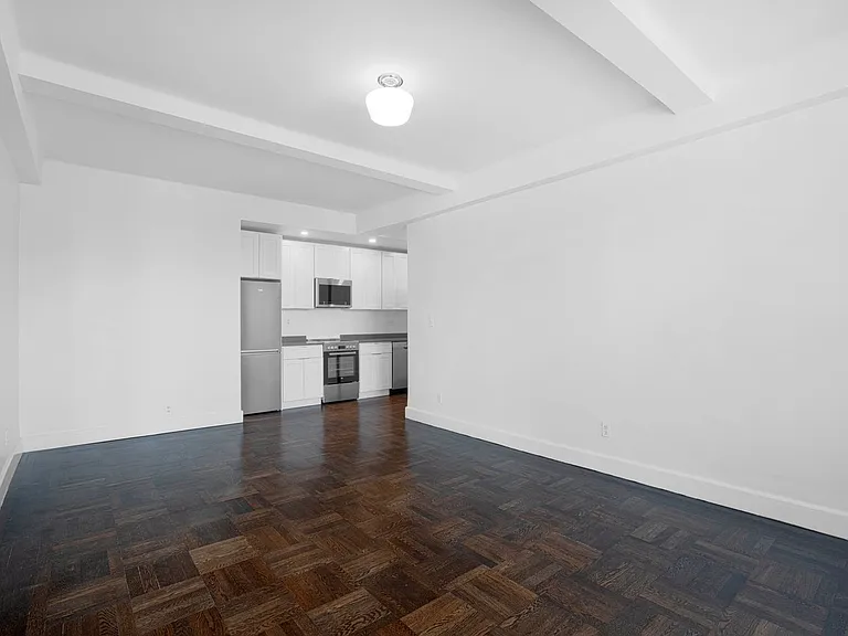 24 5th Ave #1630 — Photo 5