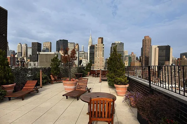 Rented by Manhattan Skyline | media 2