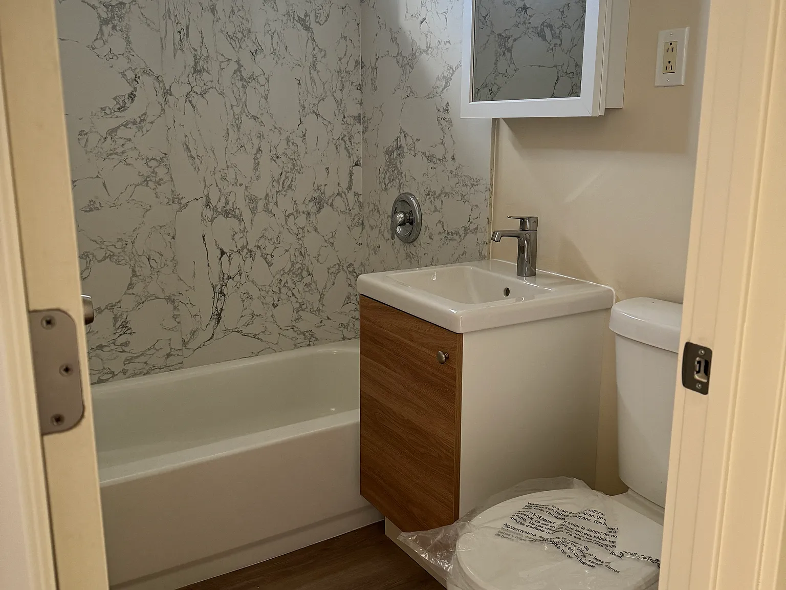 2 bed, 656 sqft, $2,750 — Photo 2