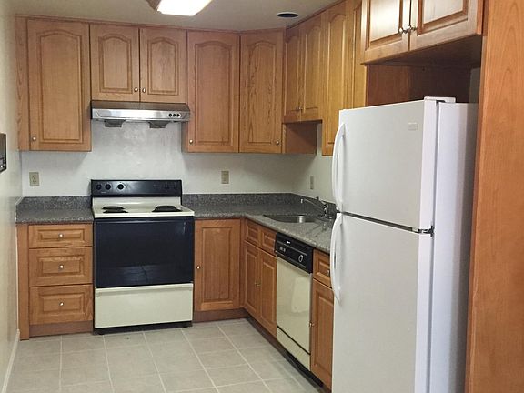 2nd image of 223 25th Ave #4
