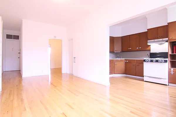 Rented by Nooklyn NYC LLC | media 4