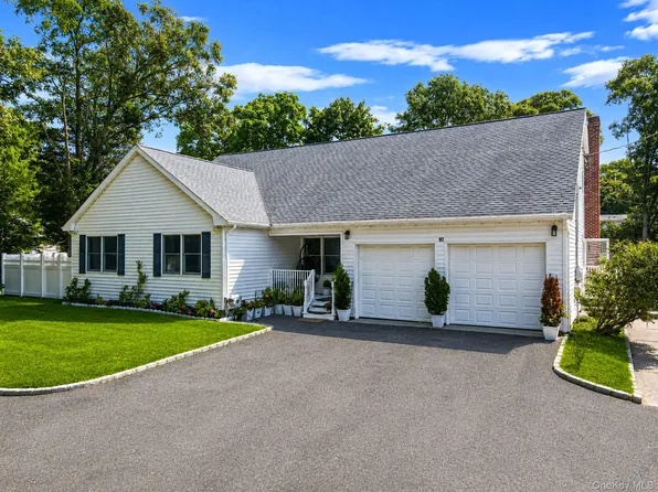 97 Blydenburgh Road, Centereach, NY 11720