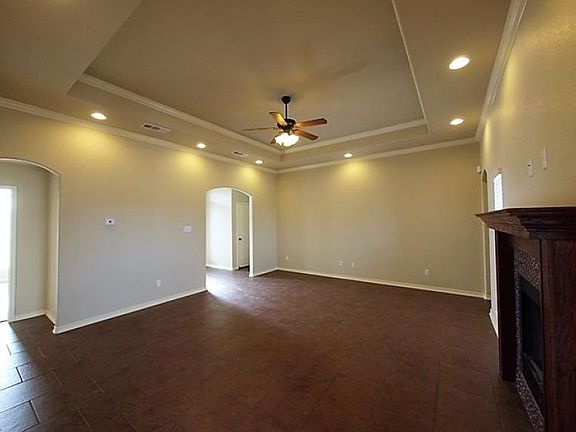 4th image of 3609 Breeder Ln