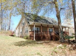 917 Olde Puckett Ferry Rd, Greenwood, SC 29649