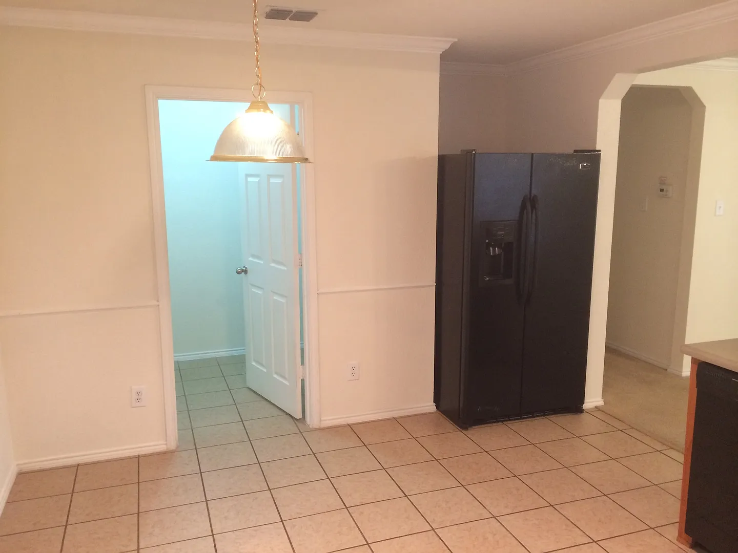 Welcome home to 16246 Stallion Ranch! — Photo 4