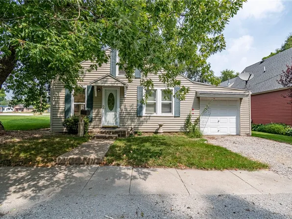 720 W Monroe St, Sullivan, IL 61951