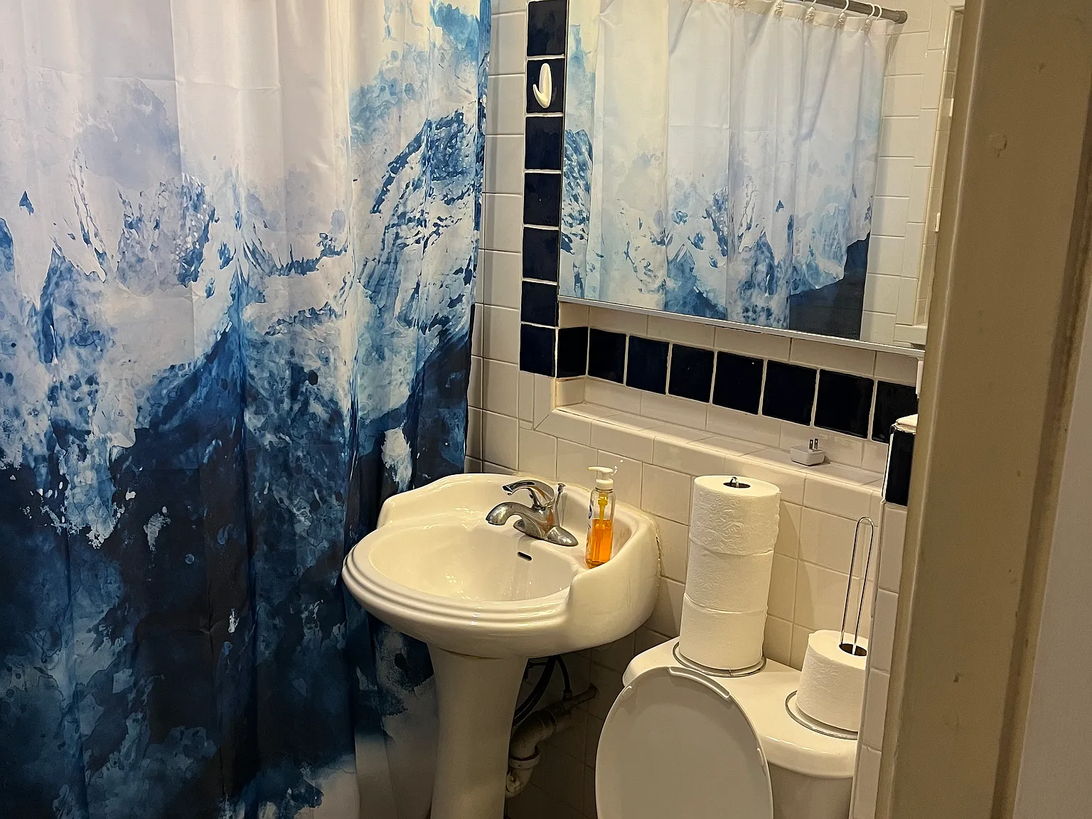 4 bed, 1800 sqft, $975 — Photo 3