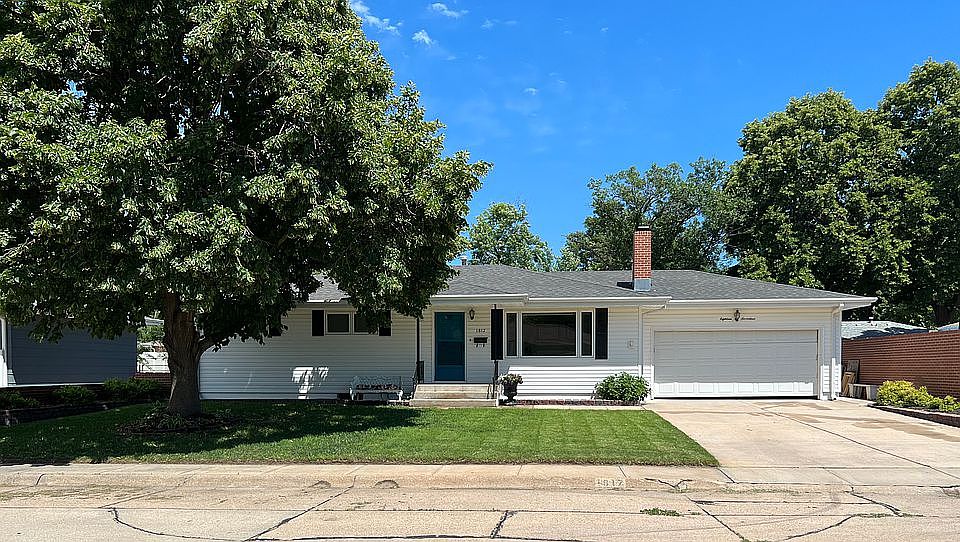 1st image of 1817 Garland St