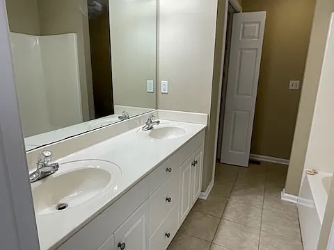 2633 Suffolk Dr — Photo 16