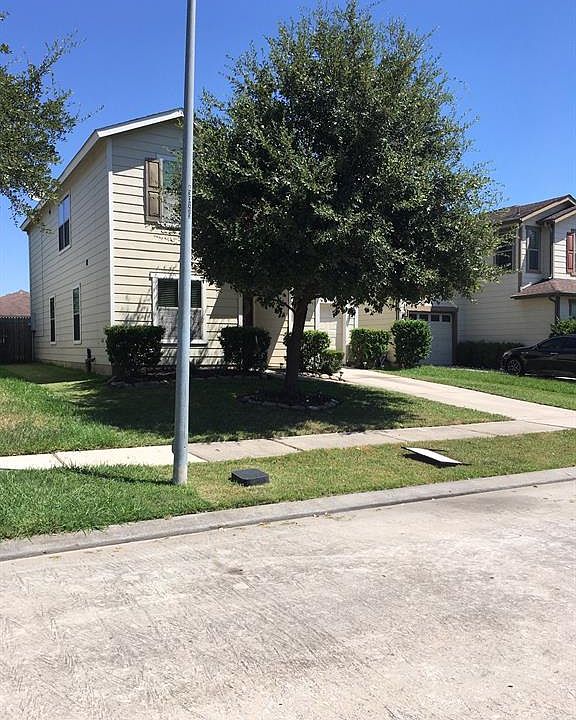 1st image of 431 Silky Leaf Dr