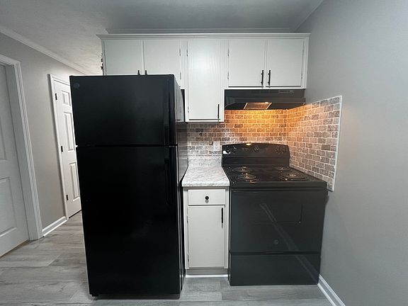 5th image of 5853G Century Oaks Dr
