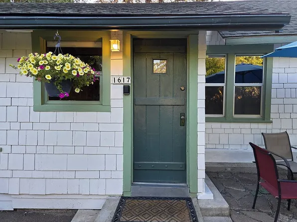 1617 NW 8th St, Bend, OR 97703