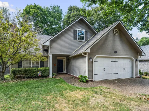 1645 N Charlee Ave, Fayetteville, AR 72703