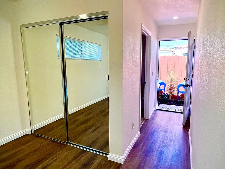 4262 Pepper Dr — Photo 19