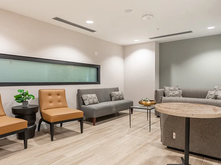 Miller and Rhoads Residences — Photo 67