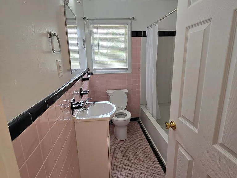 3120 Phillies Cir — Photo 7