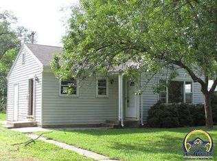 2317 SW Seabrook Ave, Topeka, KS 66614