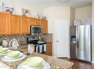 8756 Abbey Ln, Largo, FL 33771