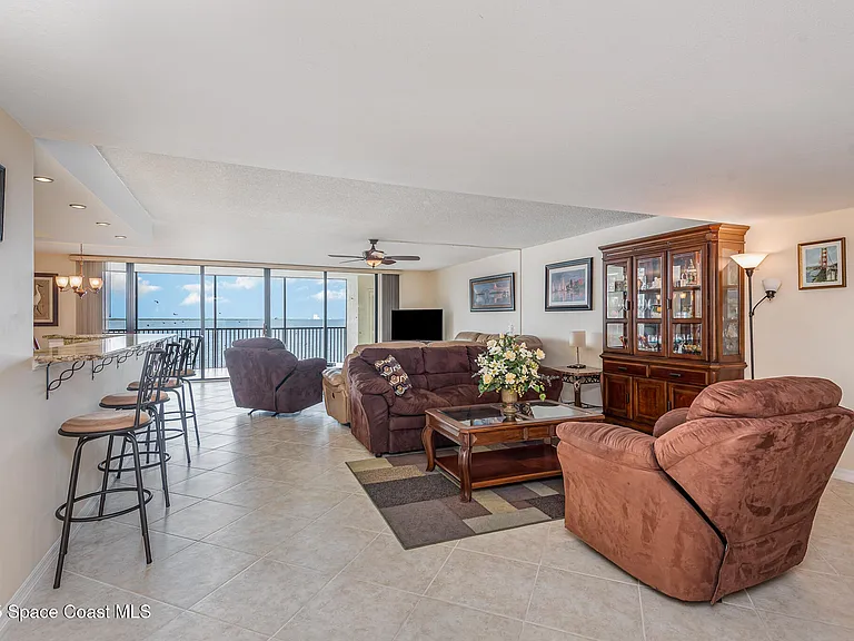 525 Indian River Ave SE #303 — Photo 8