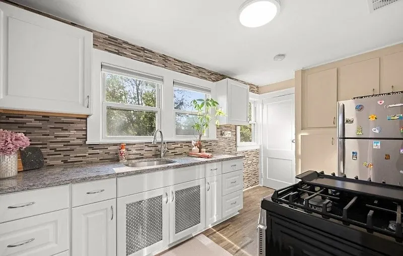 1 bed, 775 sqft, $2,500 — Photo 3