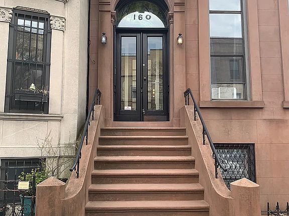 3rd image of 160 Sterling Pl #4F