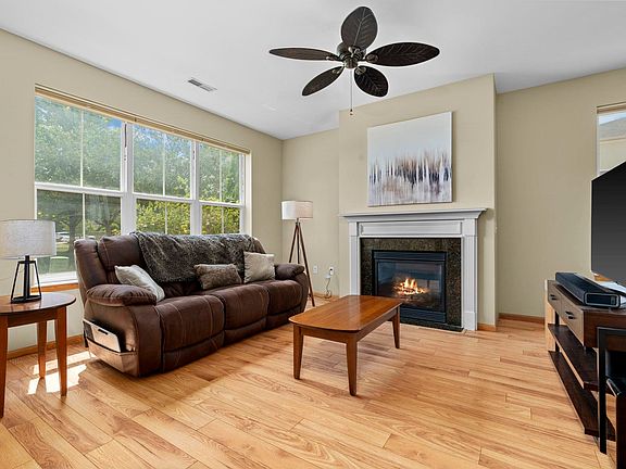 5th image of 4036 Felland Rd