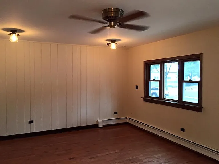 2205 S Allis St — Photo 2