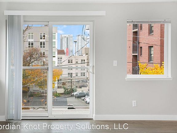 3rd image of 1816 Boylston Ave #204