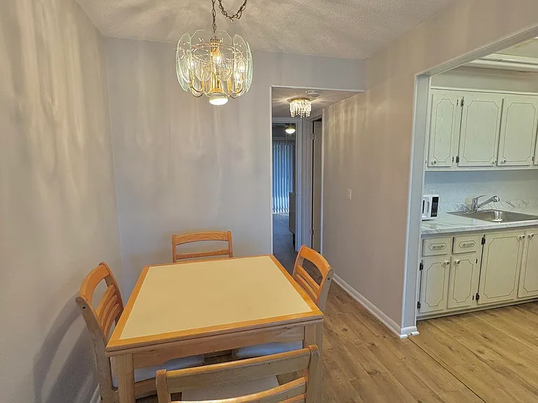 372 Camden Dr #P — Photo 11