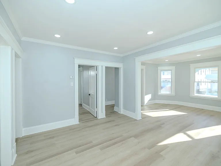 16 Hawk St #2A — Photo 3