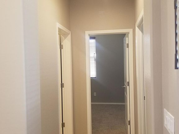 4th image of 22606 E Via Las Brisas