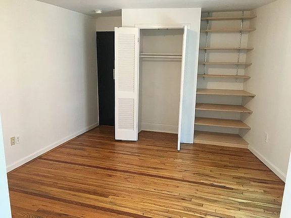 4th image of 500 Hudson St #6
