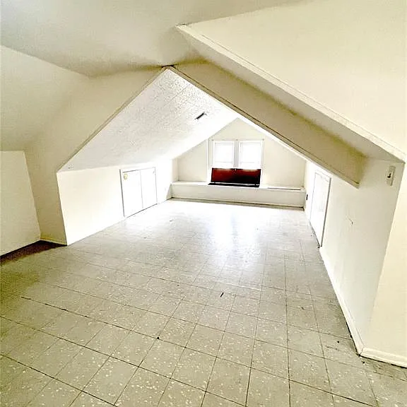 1911 Foster Dr — Photo 21