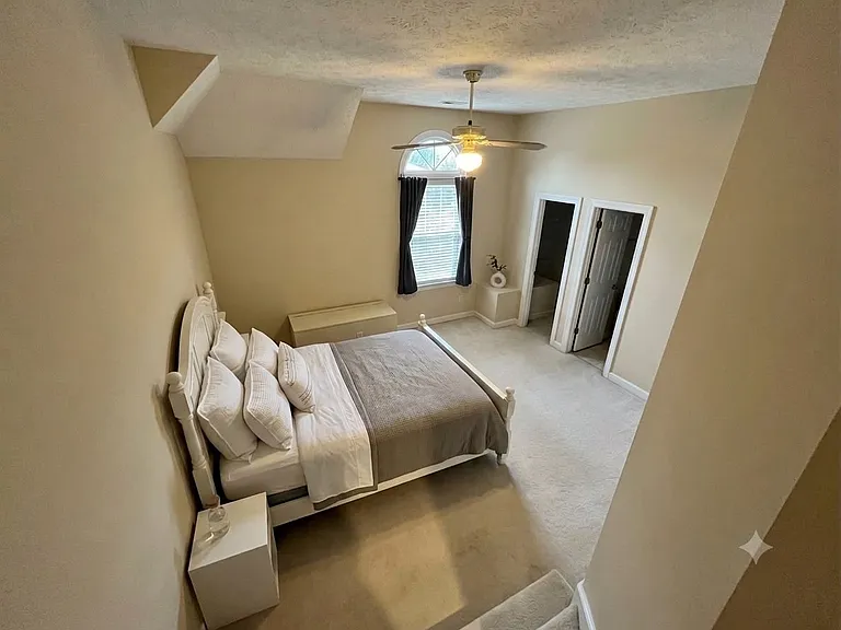 305 Fairway Ln — Photo 15