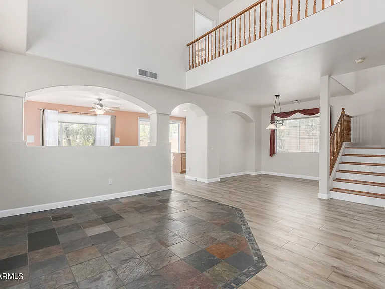 204 W Mountain Sage Dr — Photo 5